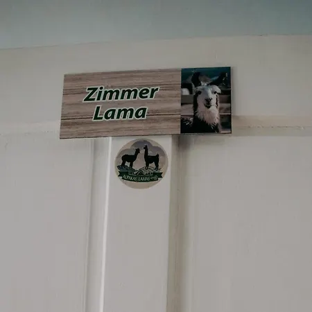 Farmház Alpakas, Lamas Und Rentiere Zum Gruenen Grossdorf (Styria)