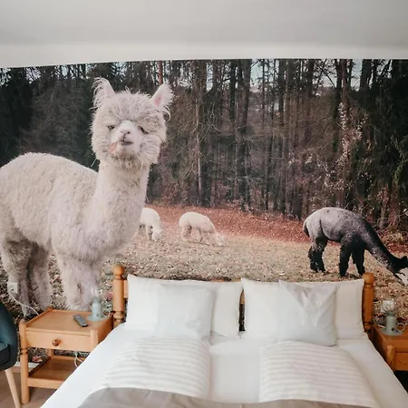 Farmház Alpakas, Lamas Und Rentiere Zum Gruenen Grossdorf (Styria)