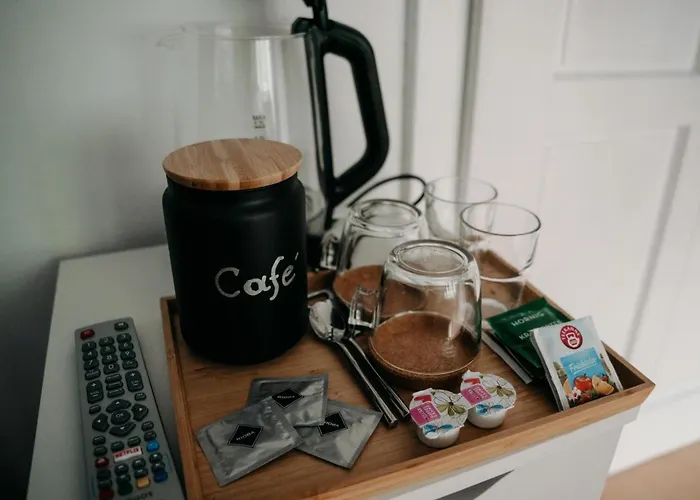 Alpakas, Lamas Und Rentiere Zum Grünen Bauernhof Grossdorf (Styria)